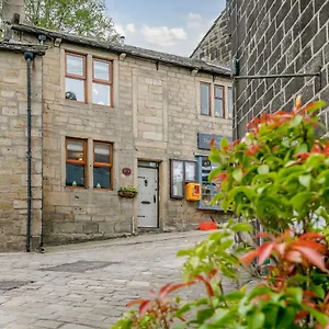 weavers-cottage-hebden-bridge.yorkshirehotels.net/